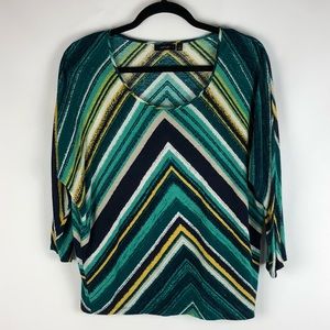 🌼4 for $20 Apt.9 Chevron Pattern Top